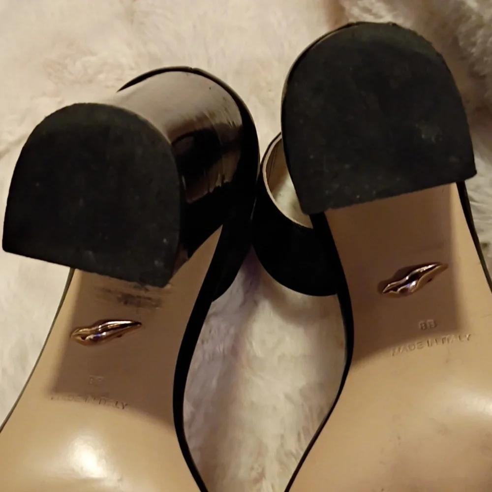 Diane Von Furstenberg Ankle Strap Sandals